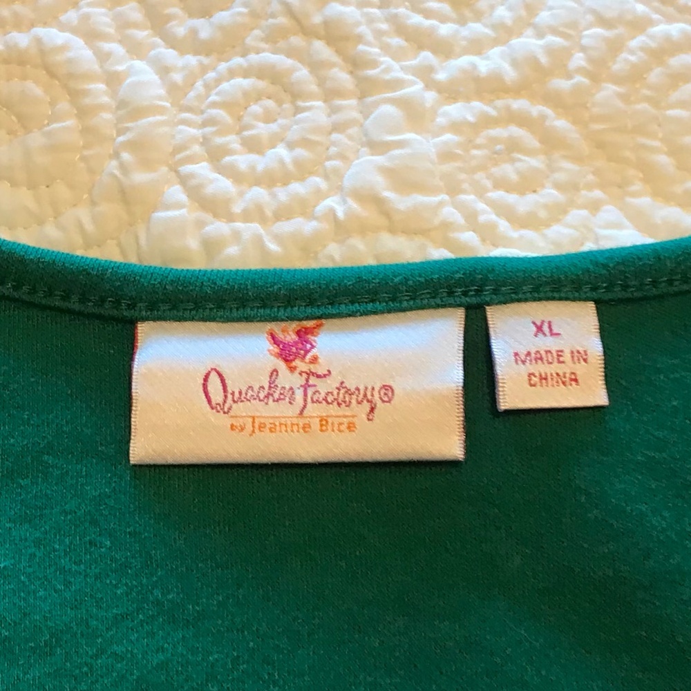 QF green short sleeve top with embroidered “Gobble til you Wobble” (XL) - Picture 2 of 14
